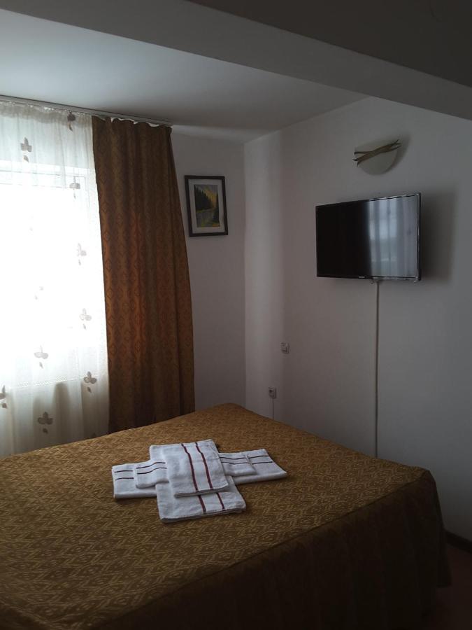 Camere De Inchiriat Edelweiss Dumbrava Rosie Bagian luar foto