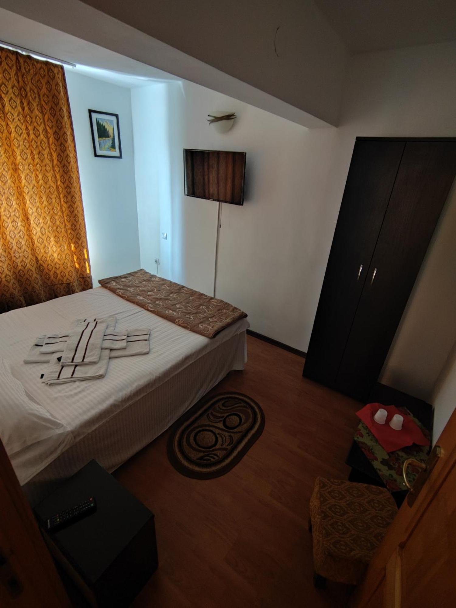 Camere De Inchiriat Edelweiss Dumbrava Rosie Bagian luar foto